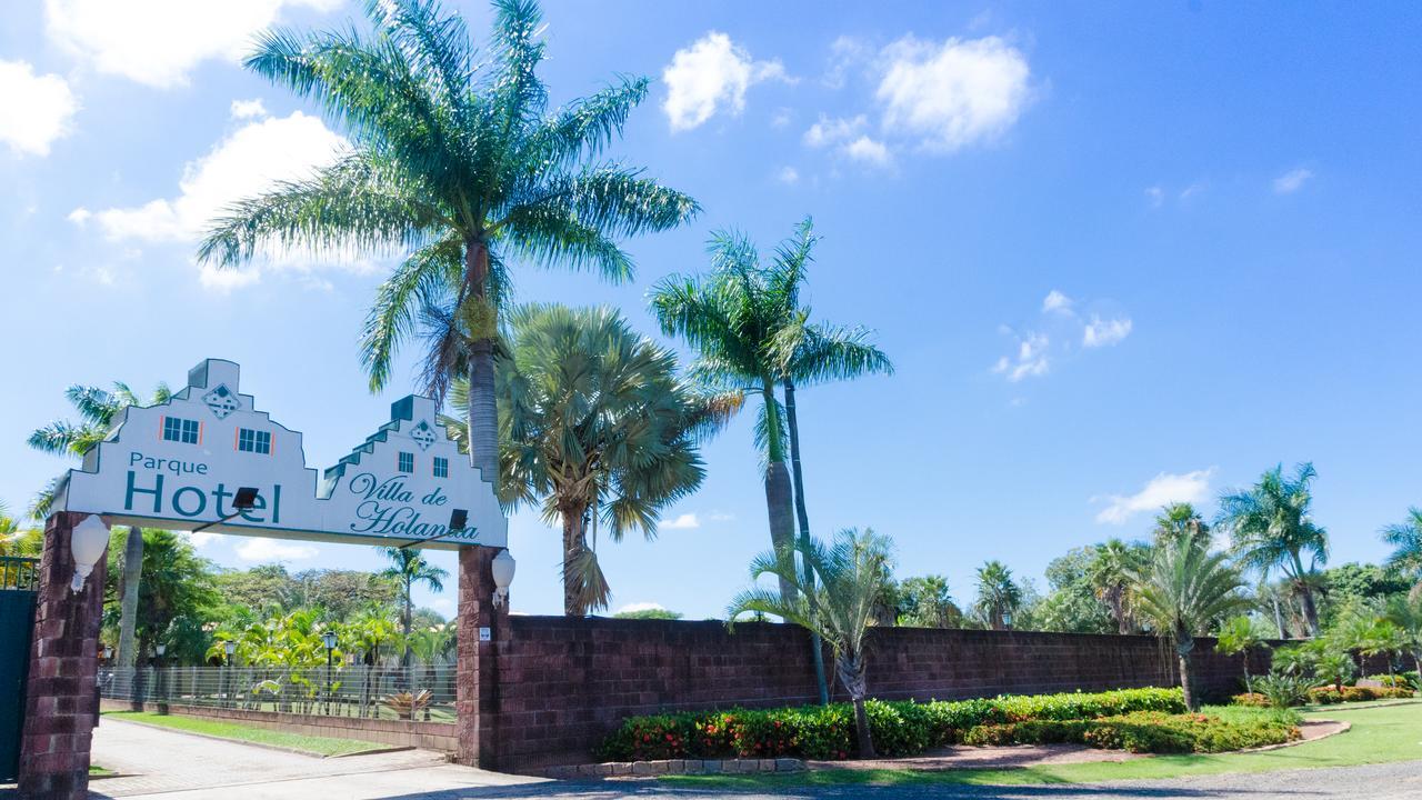 Villa De Holanda Parque Hotel Holambra Exterior photo