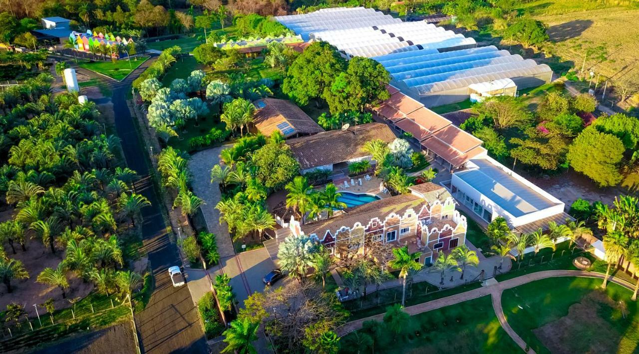 Villa De Holanda Parque Hotel Holambra Exterior photo